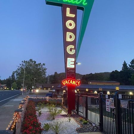 Muir Lodge Motel Martinez Buitenkant foto