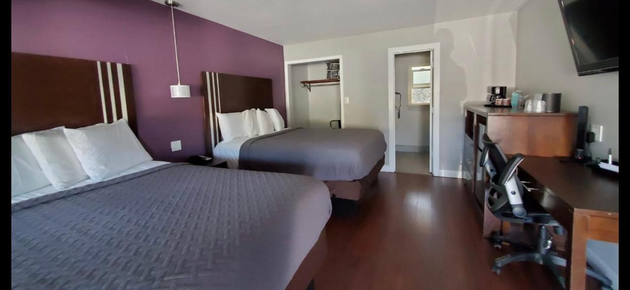 Muir Lodge Motel Martinez Buitenkant foto